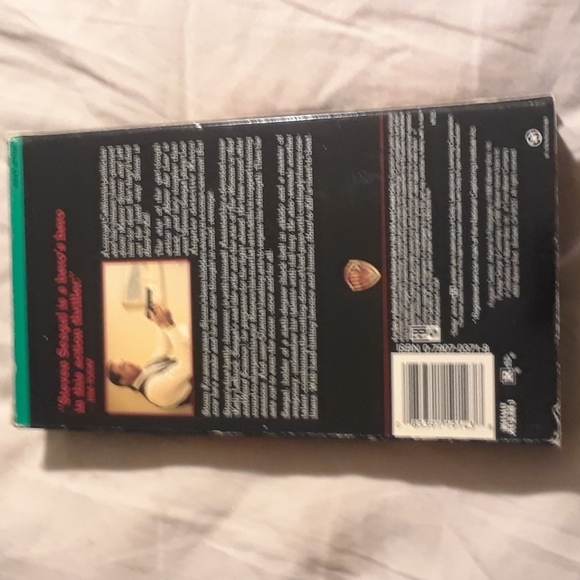 6/$15 Hard to kill Warner home video VHS tape - Picture 3 of 3